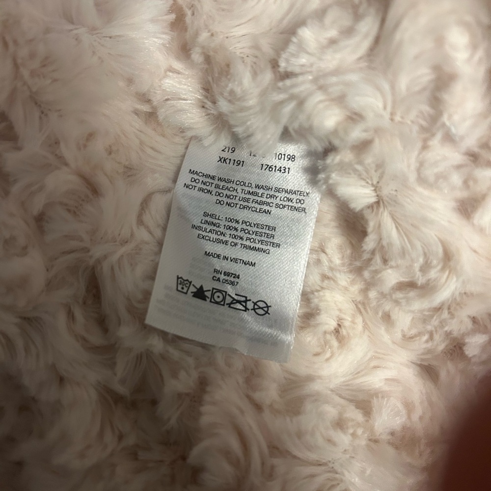 Columbia Women's Off-White Quilted Puffer Jacket - Picture 11 of 11